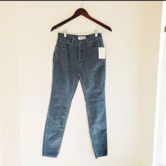 Free People Womens Pants Green 25 Morning Waves Corduroy Skinny Jeans New - Picture 3 of 9